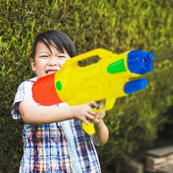 XXL VATNSBYSSA - SUPER SOAKER VATNSBYSSA - M&Aacute;L: 63,5 x 10 x 26 CM - TV&Iacute;SKOTIN VATNSBYSSA (1 stk.)