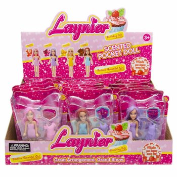 POCKET DOLL / L&iacute;til d&uacute;kka me&eth; fylgihlutum &iacute; s&yacute;ningarkassa (24 stk.)