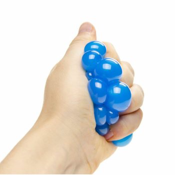 SQUISHY KREISTA-K&Uacute;LA - &THORN;verm&aacute;l: 5 CM - BLANDA&ETH;IR SK&AElig;RIR LITIR &Iacute; S&Yacute;NINGARKASSA (24 stk.)