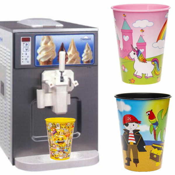 Ísbikarar og drykkjarmál / Glös með röri