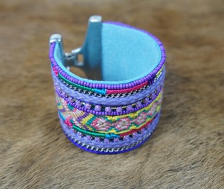 L&uacute;xus Fj&oacute;lubl&aacute;tt Armband (1 stk)