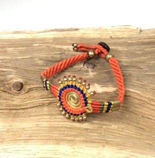 HANDMADE ORIGINALS Armband Appels&iacute;nugult/Br&uacute;nt (1 stk)
