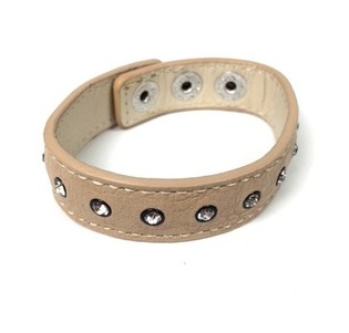 Ibiza Armband me&eth; Le&eth;ur&uacute;tliti Rj&oacute;magult me&eth; Strass (1 stk)