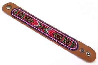Aztec le&eth;urarmband me&eth; bl&aacute;um steinum (1 stk)