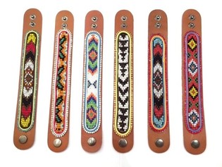 Le&eth;urarmband Aztek me&eth; Strass Mix Pakki (6 stk)