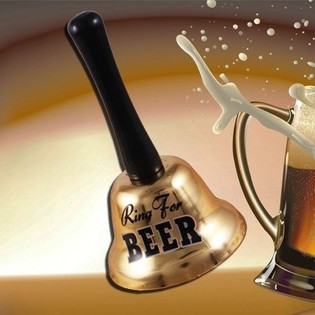 &bdquo;Ring for a Beer&ldquo; bjalla &iacute; gjafaumb&uacute;&eth;um (2 stk.)