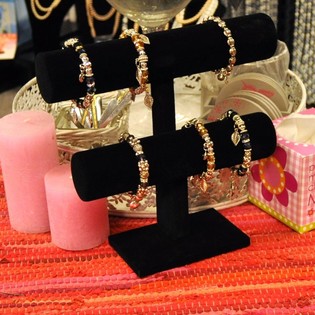 Flauels armbandastandur me&eth; 2 r&uacute;llum (3 stk.)