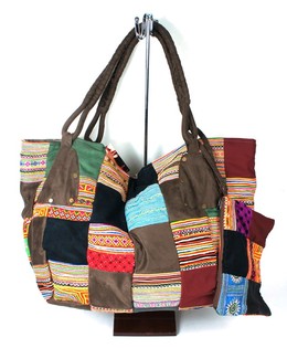B-FAIR Patchwork taska st&oacute;r br&uacute;n (1 stk)