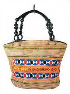 V&ouml;runr: 97735 - B-FAIR Beads taska me&eth; sv&ouml;rtum perlum (1 stk)